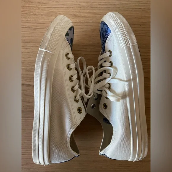 Converse Chuck Taylor All Star White PARKWAY FLORAL LOW TOP - Picture 4 of 4